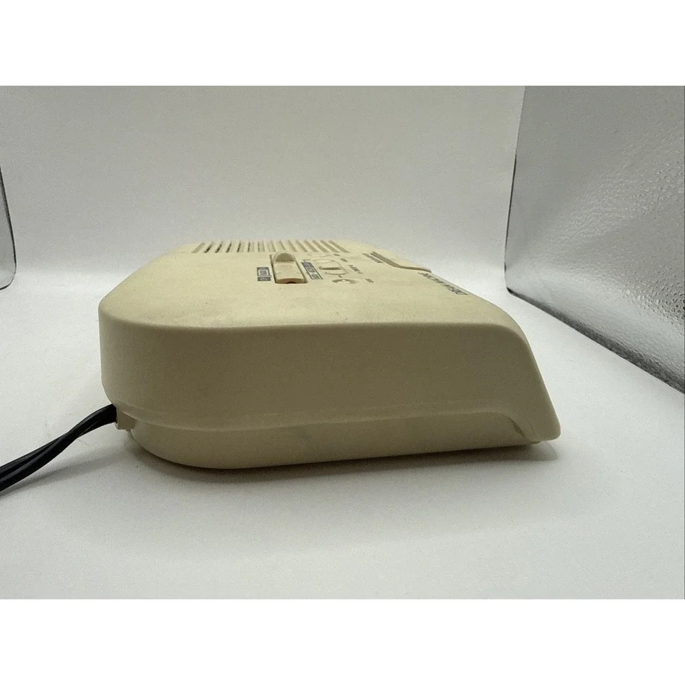 SONY Dream Machine Clock Radio AM FM Alarm Model ICF-C25 Beige Cream Color Works